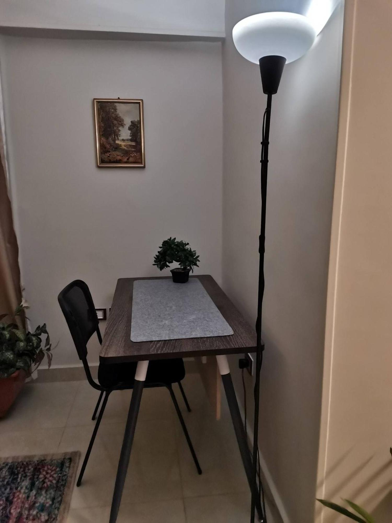 Apartment Cozy 2 Bed Apartment, 25 Mins To The Airport
